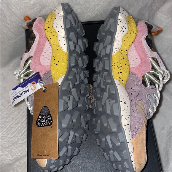 NWT Flower Mountain Yamano 3 Sneaker in Leo Light Mustard - Picture 13 of 14